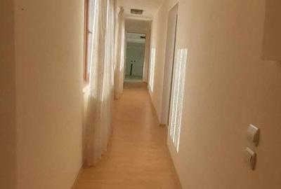 Casă cu 4 camere în Central - 4