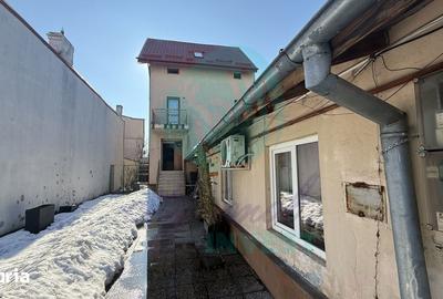 Casă cu 4 camere cu Canalizare în Pieptănari - 2