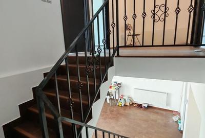 Casă cu 4 camere cu Teren 130 Mp în Central