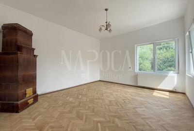Casă individuală cu 4 camere cu Teren 300 Mp în Gruia - 1