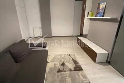Apartament cu 3 camere decomandat în Central - 1