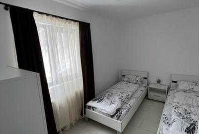 Casă cu 7 camere cu Teren 300 Mp în Est - 9