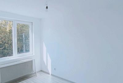 Apartament cu 3 camere decomandat în Ultracentral