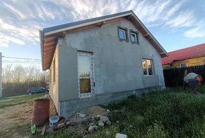 Casă cu Teren 400 Mp în Malu Mare - 2