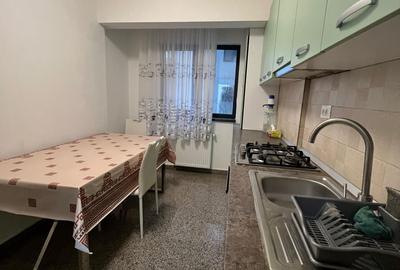 Apartament cu 2 camere, mobilat în Central