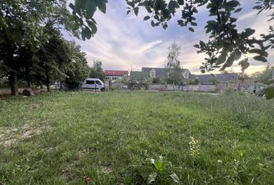 Teren Construcții intravilan de 749.90002441406 mp, în Nord-Est