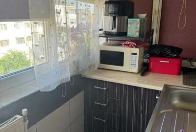 Apartament cu 3 camere decomandat în Central - 1