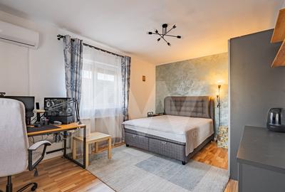 Apartament cu 3 camere decomandat, mobilat în Lupeni - 9