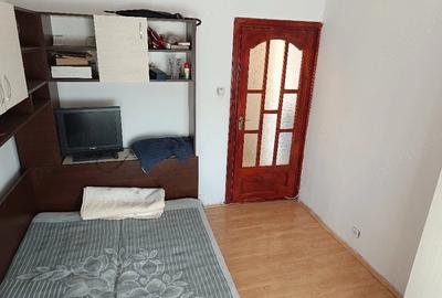 Apartament cu 3 camere decomandat în Central - 4