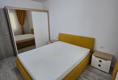 Apartament cu 2 camere decomandat în Podei
