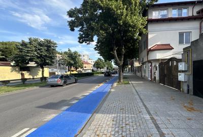 Apartament cu 3 camere semidecomandat în Central - 1