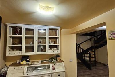 Casă cu 6 camere cu Teren 900 Mp în Aroneanu - 7