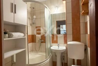 Apartament cu 2 camere decomandat în Războieni