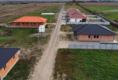 Teren de 600 mp, în Păulești - 6