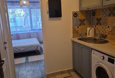 Garsonieră decomandată în Drumul Carului