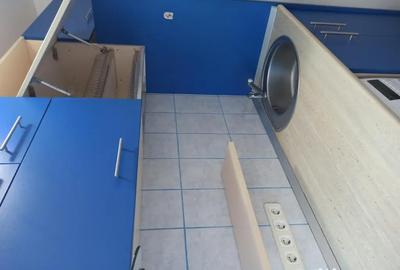 Apartament cu 3 camere semidecomandat în CET - 5