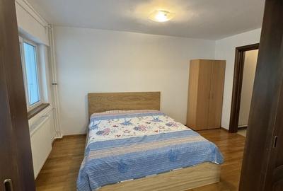Apartament cu 3 camere decomandat în Lujerului