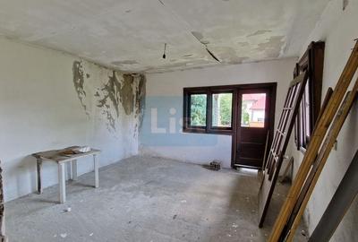 Casă cu 6 camere cu Garaj în Central - 8