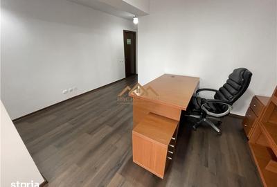 Spațiu comercial, de 30 mp, în Universității - 5