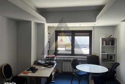 Apartament cu 4 camere decomandat în Aviatorilor