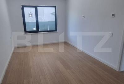 Casă cu 4 camere cu Teren 400 Mp în Central