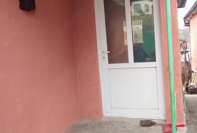 Casă cu 2 camere cu Teren 282 Mp în Central