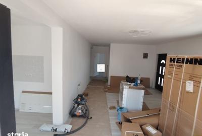 Casă cu 4 camere cu Teren 304 Mp în Corbeanca - 3