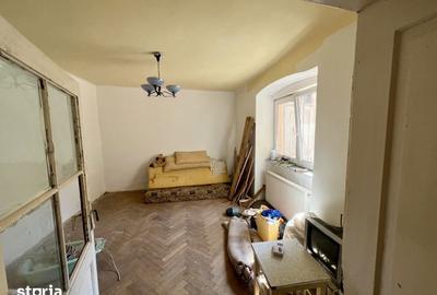 Apartament cu 2 camere semidecomandat în Centrul Istoric
