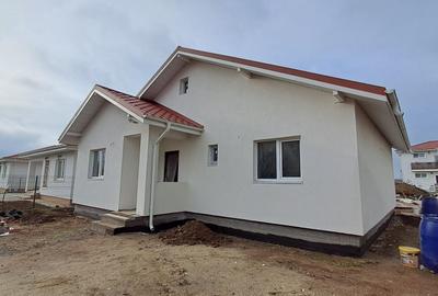 Casă cu 2 camere în Crevedia - 3