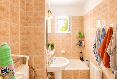 Apartament cu 4 camere decomandat în Central - 4