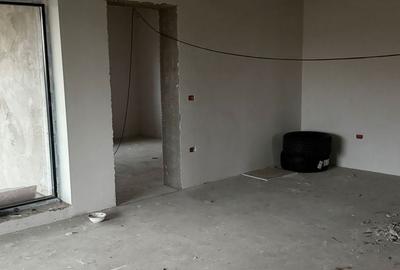 Casă cu 4 camere în Costi