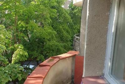 Apartament cu 2 camere decomandat în Crângași