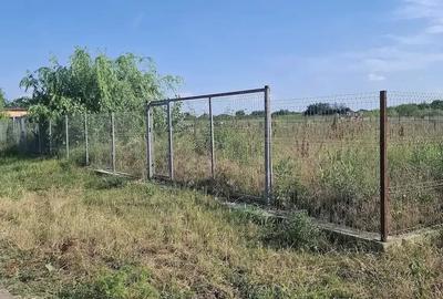 Teren de 550 mp, în 1 Decembrie - 5