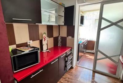 Apartament cu 2 camere decomandat în Vest