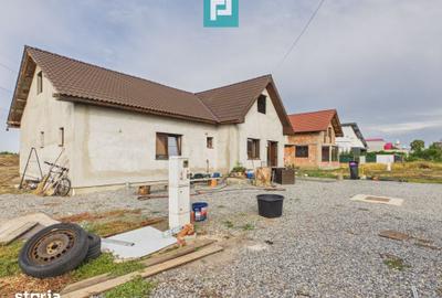 Casă cu 3 camere cu Teren 484 Mp în Vladimirescu
