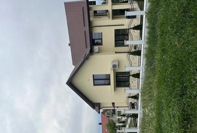 Casă cu Teren 600 Mp în Central - 15