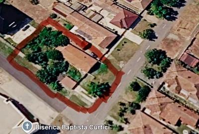 Casă cu Teren 540 Mp în Central