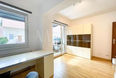 Apartament cu 3 camere semidecomandat în Central - 4