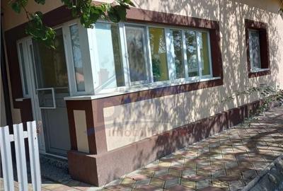 Casă cu 4 camere în Central - 8