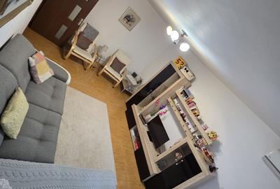 Apartament cu 3 camere decomandat în Dorobanți 2
