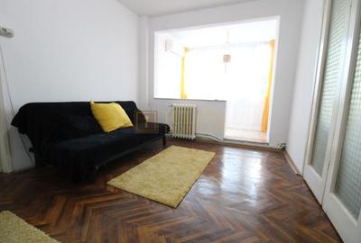 Apartament cu 4 camere semidecomandat, mobilat în Central - 2
