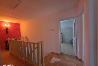 Casă cu 5 camere cu Teren 770 Mp în Mihail Kogălniceanu