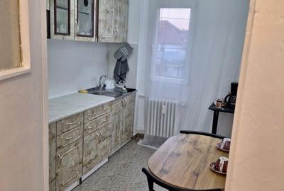 Apartament cu 2 camere semidecomandat, mobilat în Podul de Piatră - 2