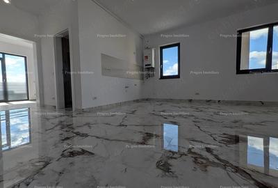 Apartament cu 3 camere decomandat în Est