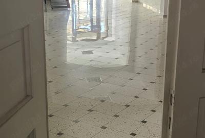 Spațiu comercial, de 100 mp, în Ultracentral - 1