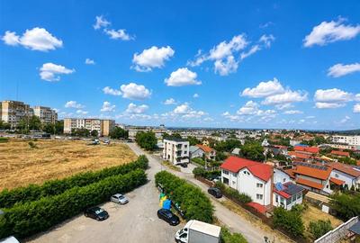 Penthouse cu 4 camere decomandat în C5 - 2