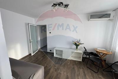 Apartament cu 2 camere semidecomandat, mobilat în Florești - 1