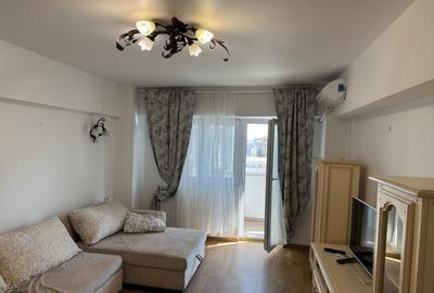 Apartament cu 2 camere decomandat, mobilat în Universitate