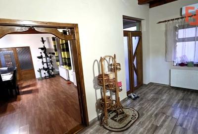 Casă individuală cu 3 camere cu Canalizare în Aurel Vlaicu - 25