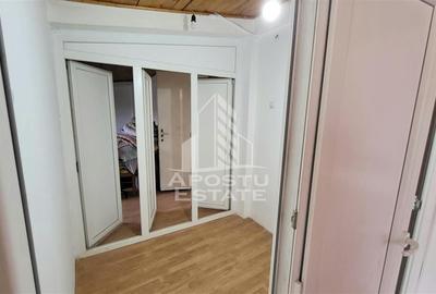 Casă individuală cu 8 camere cu Canalizare în Mehala - 7